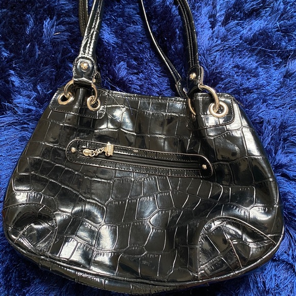 Kathy Van Zeeland black vinyl logo satchel bag. - Picture 4 of 16